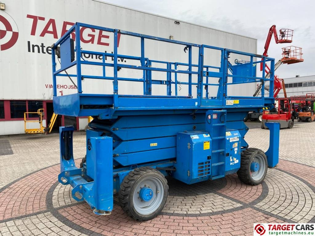 Genie GS-4390RT Diesel 4x4 Scissor Work Lift 1511cm - Plataforma de Tijera/ Plataforma de tesoura: foto 1 Genie GS-4390RT Diesel 4x4 Scissor Work Lift 1511cm - Plataforma de Tijera/ Plataforma de tesoura: foto 1