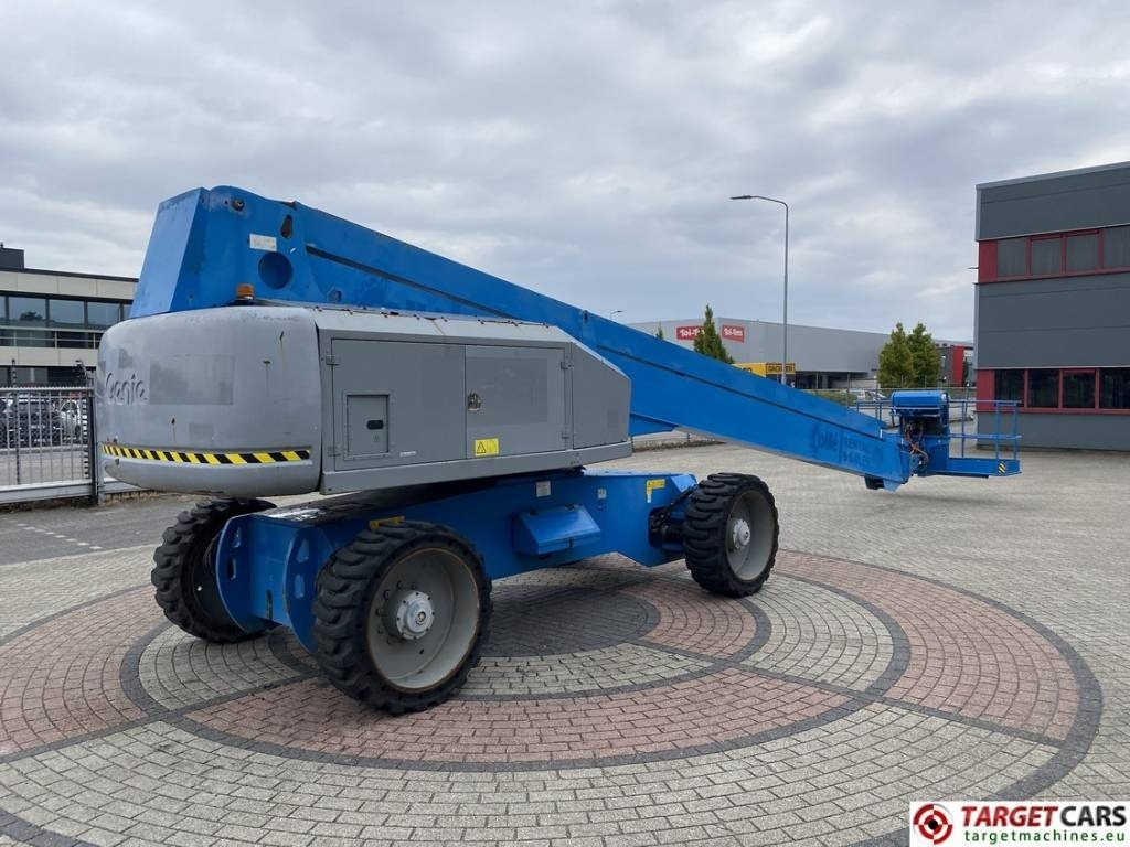 Genie S-100HD Articulated 4x4x4 Diesel Boom Lift 3248cm - Plataforma telescópica: foto 3 Genie S-100HD Articulated 4x4x4 Diesel Boom Lift 3248cm - Plataforma telescópica: foto 3