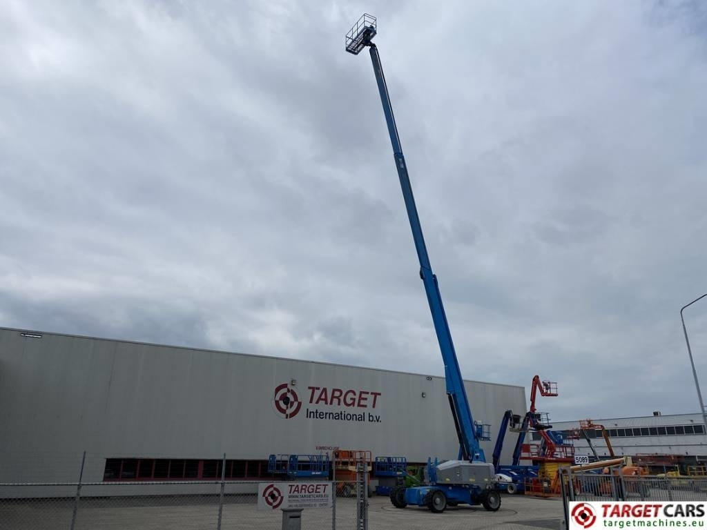 Genie S-100HD Articulated 4x4x4 Diesel Boom Lift 3248cm - Plataforma telescópica: foto 5 Genie S-100HD Articulated 4x4x4 Diesel Boom Lift 3248cm - Plataforma telescópica: foto 5