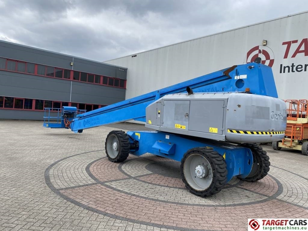 Genie S-100HD Articulated 4x4x4 Diesel Boom Lift 3248cm - Plataforma telescópica: foto 4 Genie S-100HD Articulated 4x4x4 Diesel Boom Lift 3248cm - Plataforma telescópica: foto 4