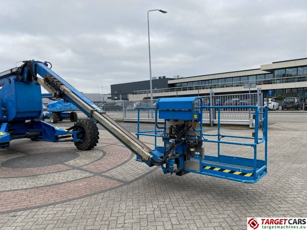 Plataforma articulada Genie Z-135/70 Articulated 4x4x4 Diesel Boom Lift 4315cm: foto 18