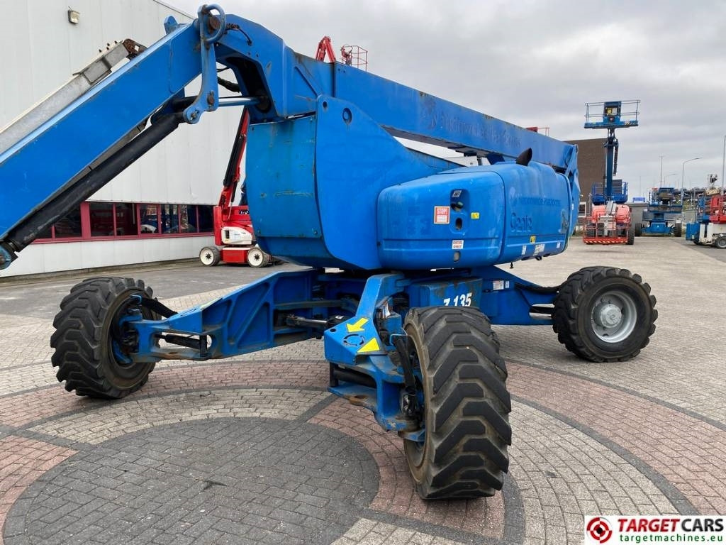 Plataforma articulada Genie Z-135/70 Articulated 4x4x4 Diesel Boom Lift 4315cm: foto 36