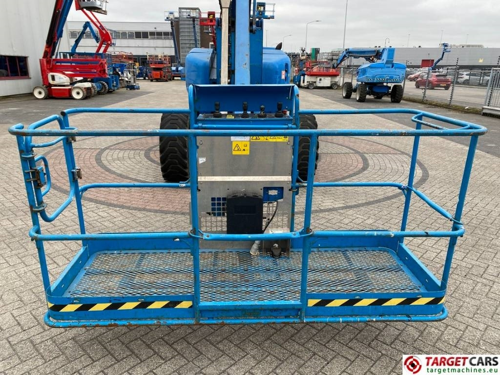 Plataforma articulada Genie Z-135/70 Articulated 4x4x4 Diesel Boom Lift 4315cm: foto 42