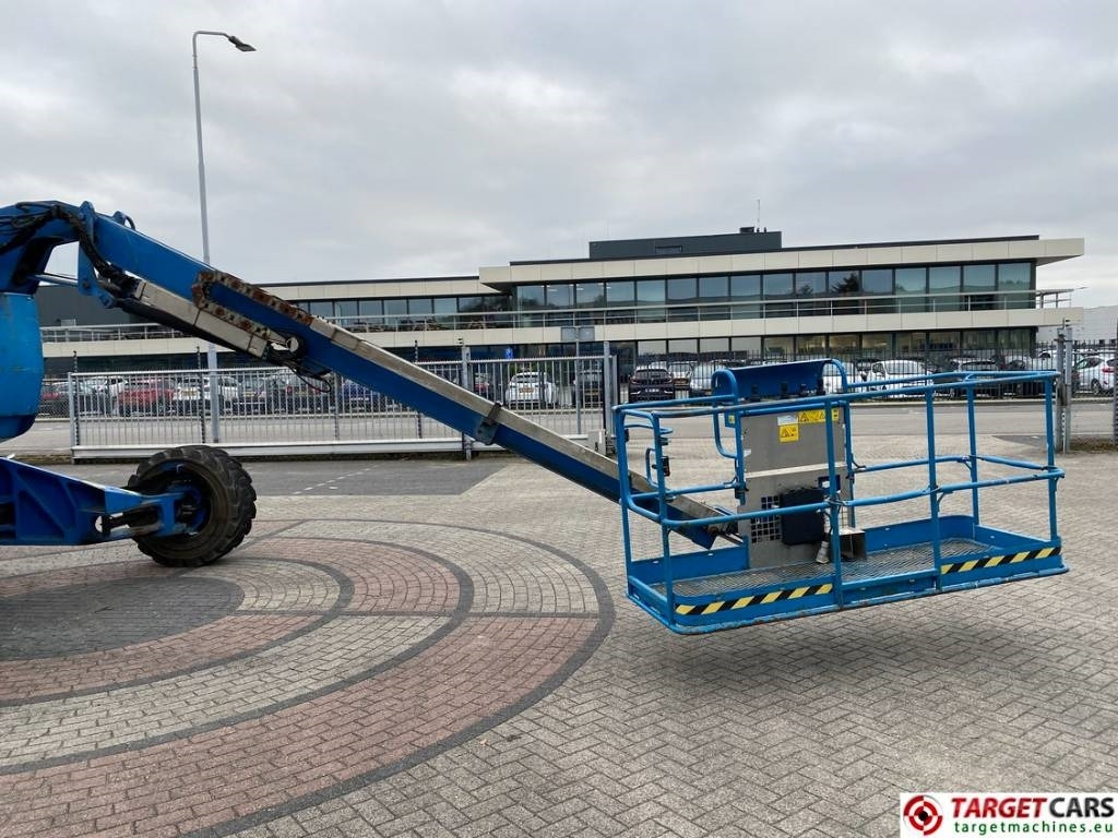 Plataforma articulada Genie Z-135/70 Articulated 4x4x4 Diesel Boom Lift 4315cm: foto 38