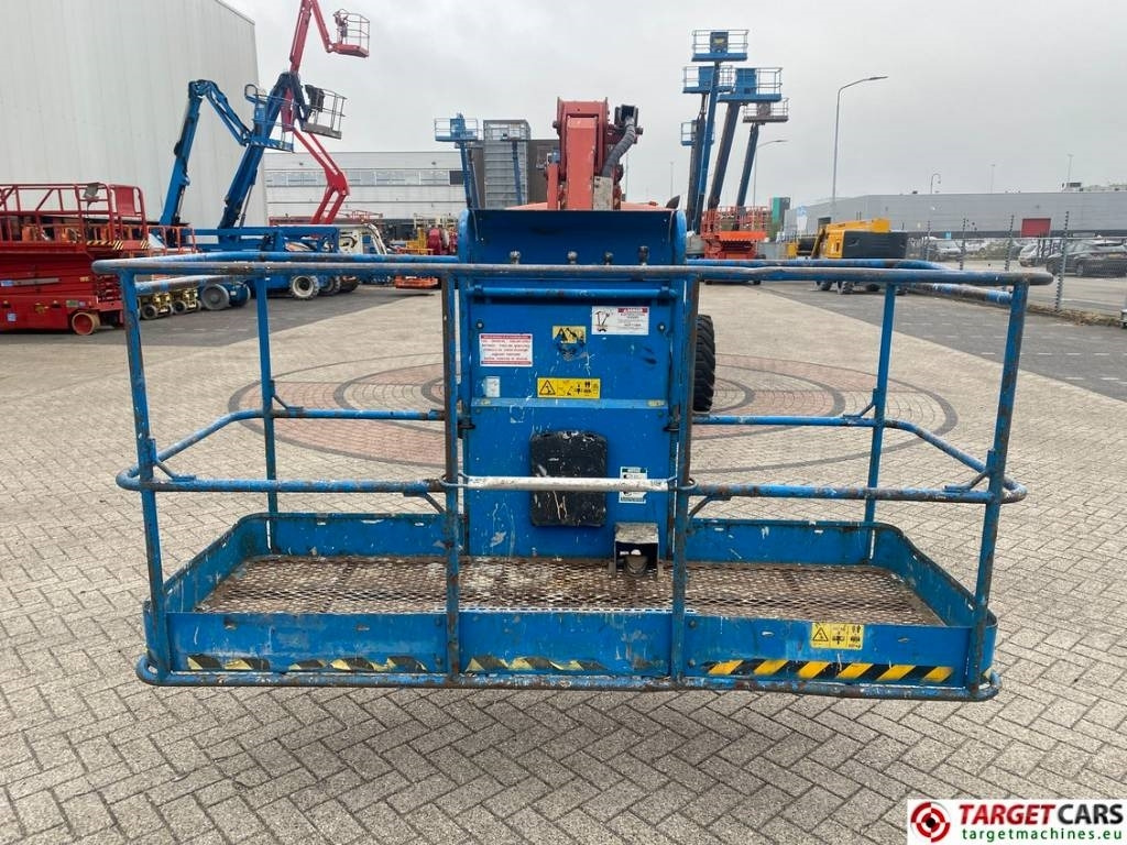 Plataforma articulada Genie Z-80/60 Articulated 4x4x4 Diesel Boom Lift 2577cm: foto 8