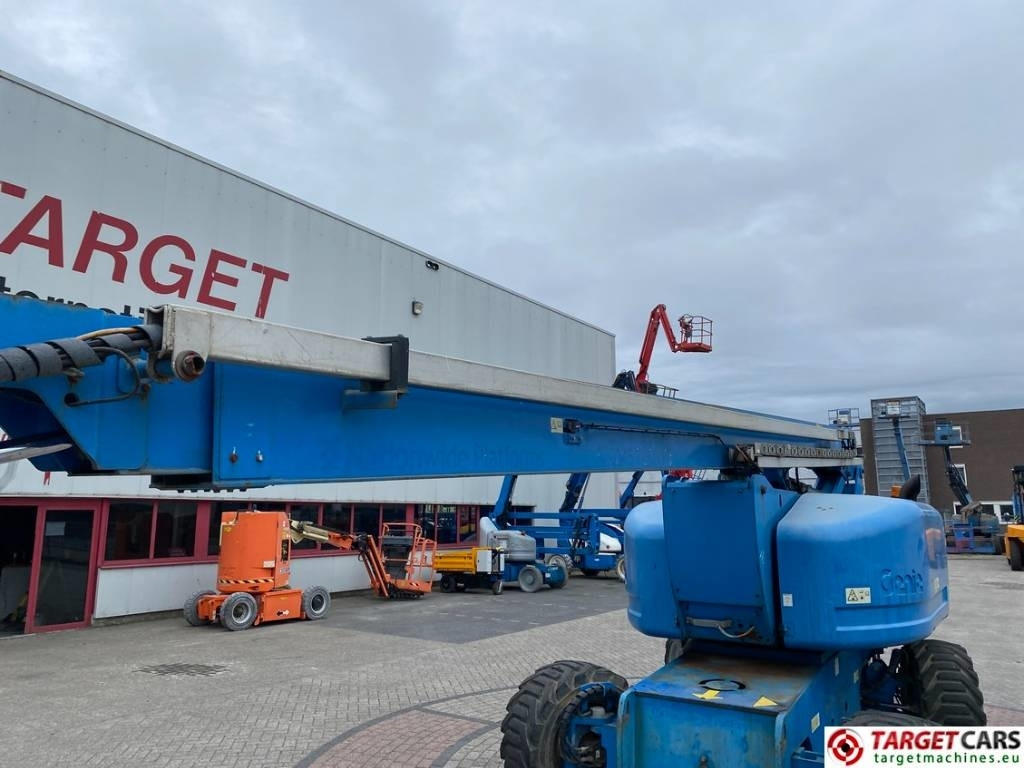 Locação financeira de Genie Z-80/60 Articulated 4x4x4 Diesel Boom Lift 2577cm  Genie Z-80/60 Articulated 4x4x4 Diesel Boom Lift 2577cm: foto 41