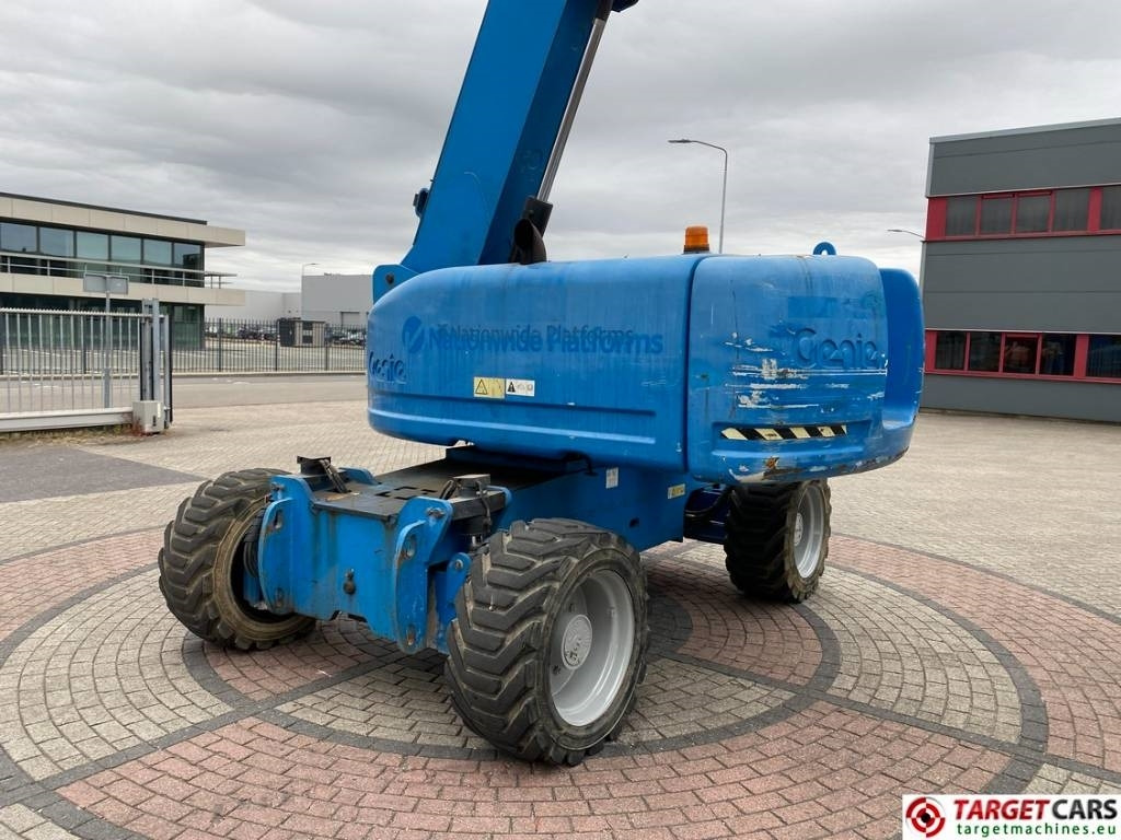 Locação financeira de Genie Z-80/60 Articulated 4x4x4 Diesel Boom Lift 2577cm  Genie Z-80/60 Articulated 4x4x4 Diesel Boom Lift 2577cm: foto 43