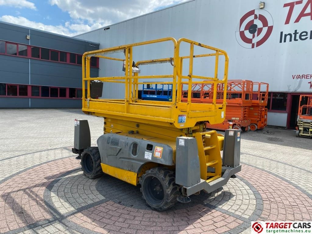 Haulotte Compact 12DX Diesel 4x4 Scissor Work Lift 1206cm - Plataforma de Tijera/ Plataforma de tesoura: foto 4 Haulotte Compact 12DX Diesel 4x4 Scissor Work Lift 1206cm - Plataforma de Tijera/ Plataforma de tesoura: foto 4