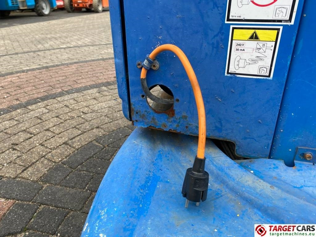 Plataforma de mastro vertical Haulotte Star 10 Electric Vertical Mast Work Lift 1000cm: foto 27 Plataforma de mastro vertical Haulotte Star 10 Electric Vertical Mast Work Lift 1000cm: foto 27