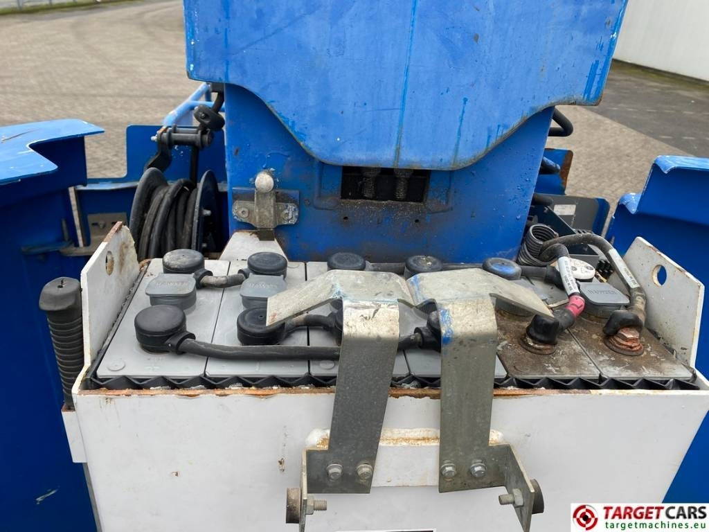 Plataforma de mastro vertical Haulotte Star 10 Electric Vertical Mast Work Lift 1000cm: foto 15 Plataforma de mastro vertical Haulotte Star 10 Electric Vertical Mast Work Lift 1000cm: foto 15