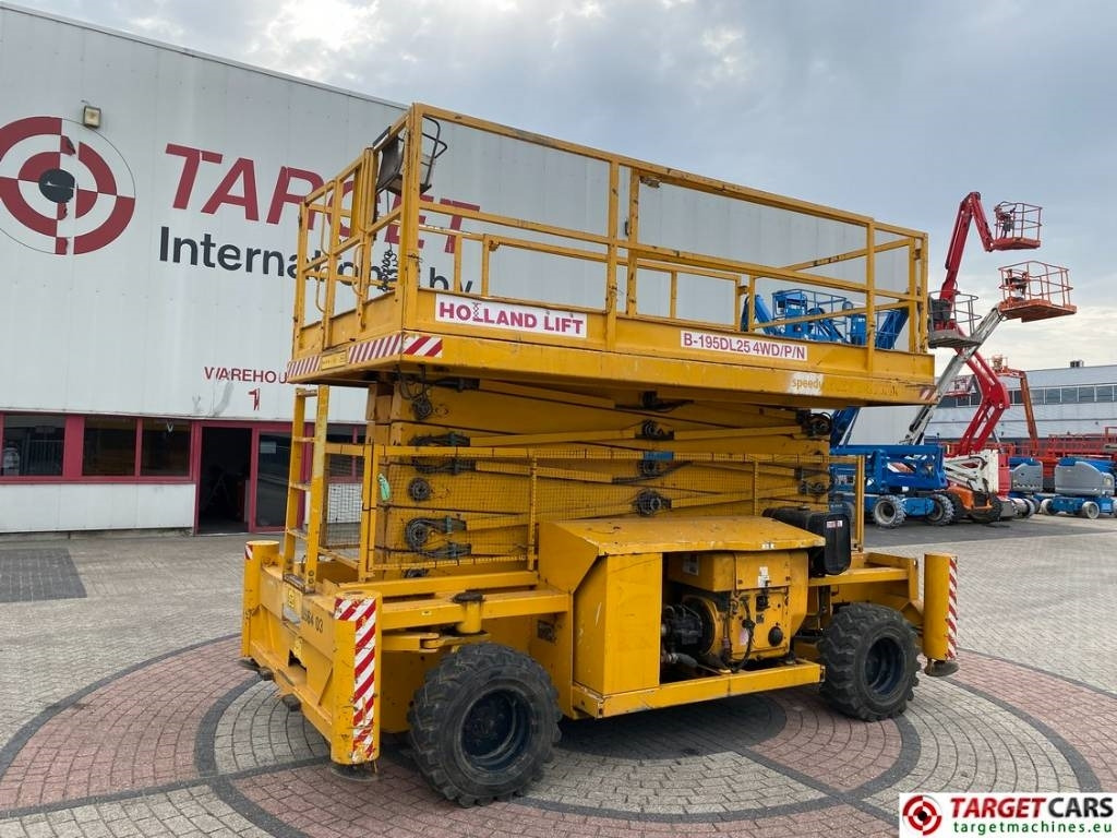 Holland Lift B195DL-25 4WD Diesel 4x4 Scissor Work Lift 2150cm - Plataforma de Tijera/ Plataforma de tesoura: foto 1 Holland Lift B195DL-25 4WD Diesel 4x4 Scissor Work Lift 2150cm - Plataforma de Tijera/ Plataforma de tesoura: foto 1