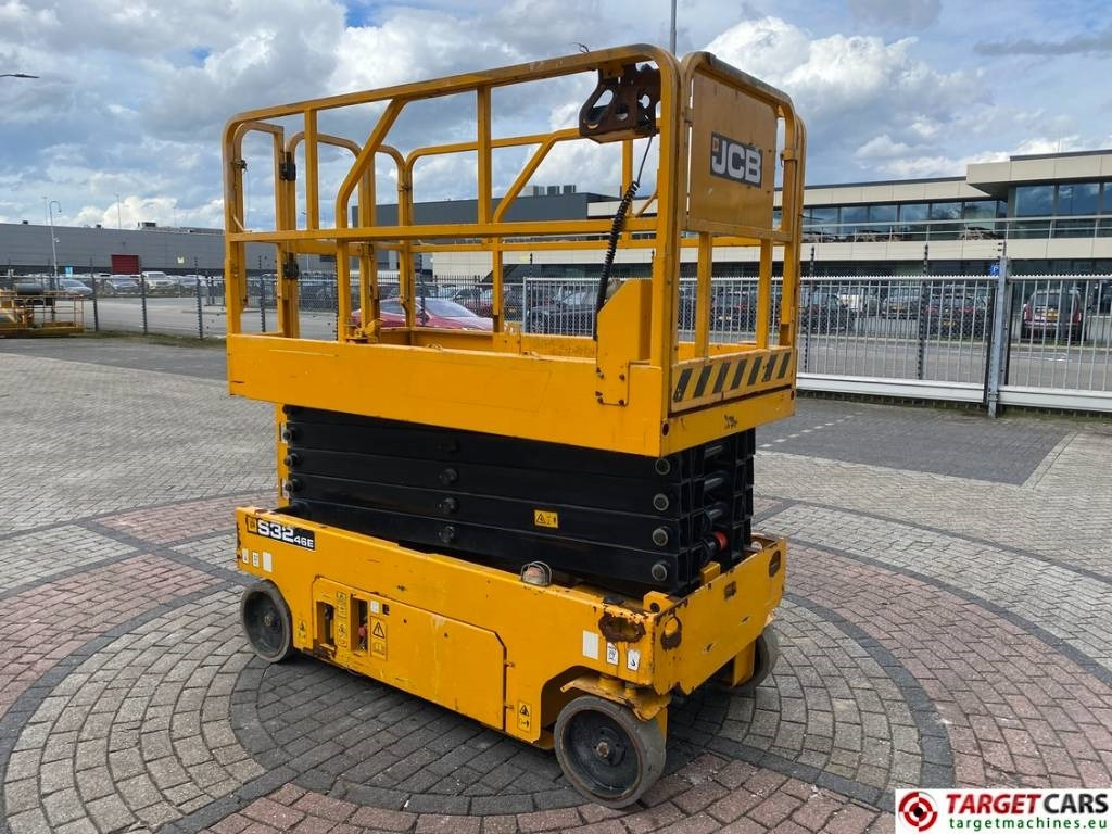 JCB S3246E Electric Scissor Work Lift 1200cm - Plataforma de Tijera/ Plataforma de tesoura: foto 2 JCB S3246E Electric Scissor Work Lift 1200cm - Plataforma de Tijera/ Plataforma de tesoura: foto 2