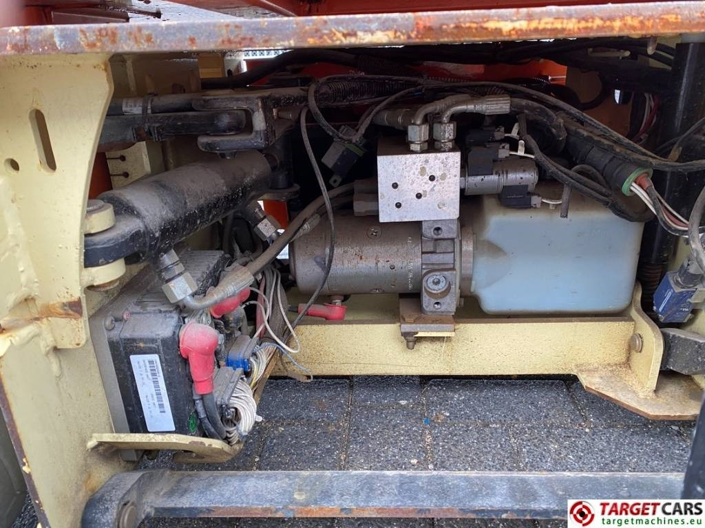 Plataforma de mastro vertical JLG 1230ES Electric Vertical Mast Work Lift 566cm: foto 16