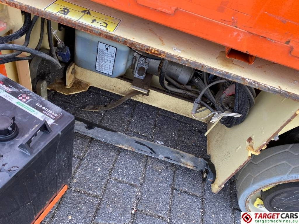 Plataforma de mastro vertical JLG 1230ES Electric Vertical Mast Work Lift 566cm: foto 17