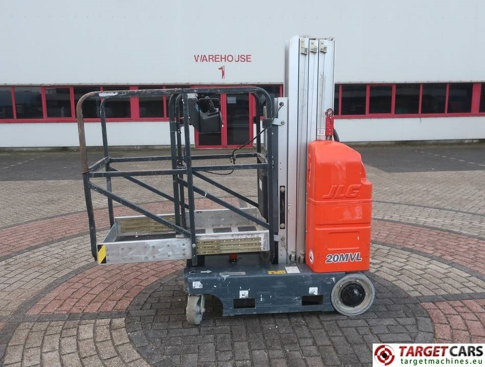 Plataforma de mastro vertical JLG 20MVL Electric Vertical Mast Work Lift 794cm: foto 5