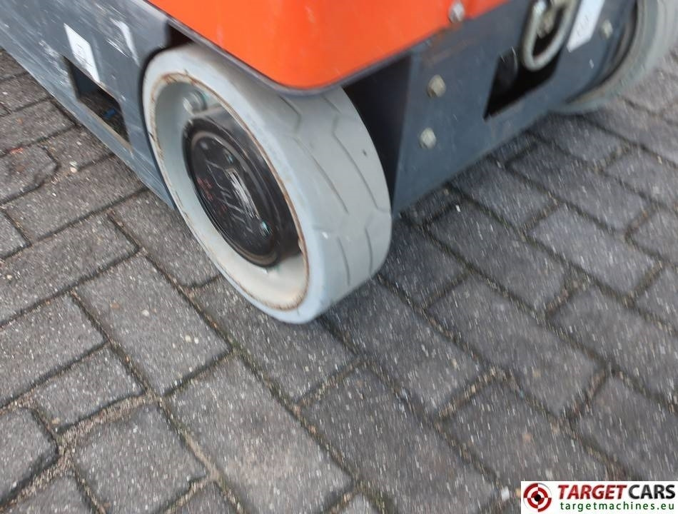 Plataforma de mastro vertical JLG 20MVL Electric Vertical Mast Work Lift 794cm: foto 17