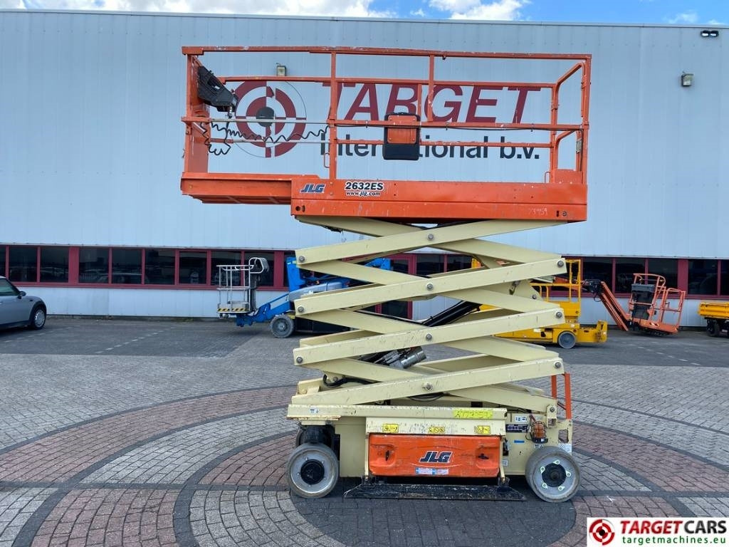 JLG 2632ES Electric Scissor Work Lift 977cm - Plataforma de Tijera/ Plataforma de tesoura: foto 5 JLG 2632ES Electric Scissor Work Lift 977cm - Plataforma de Tijera/ Plataforma de tesoura: foto 5