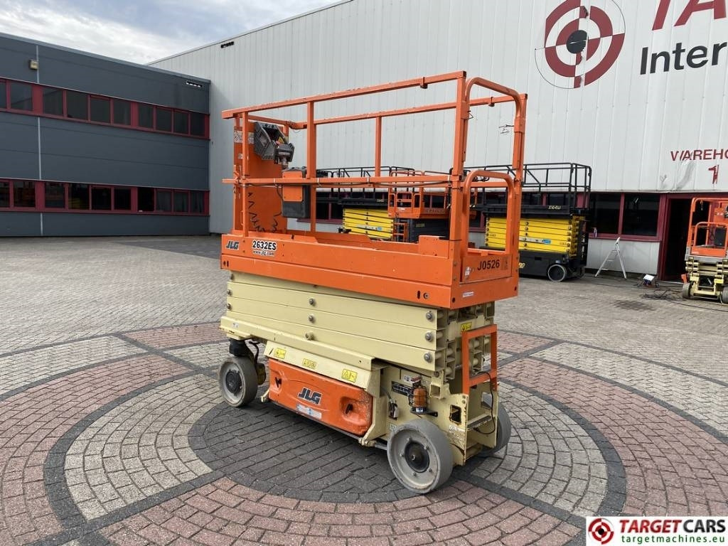 JLG 2632ES Electric Scissor Work Lift 977cm - Plataforma de Tijera/ Plataforma de tesoura: foto 4 JLG 2632ES Electric Scissor Work Lift 977cm - Plataforma de Tijera/ Plataforma de tesoura: foto 4