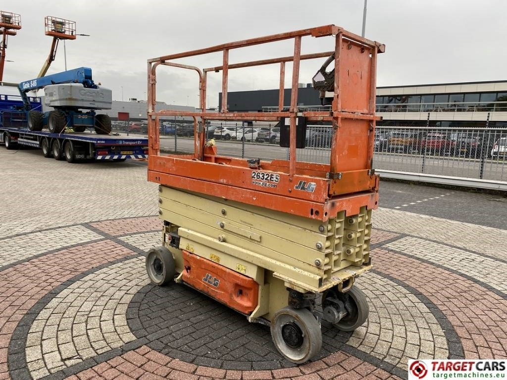 JLG 2632ES Electric Scissor Work Lift 977cm - Plataforma de Tijera/ Plataforma de tesoura: foto 2 JLG 2632ES Electric Scissor Work Lift 977cm - Plataforma de Tijera/ Plataforma de tesoura: foto 2