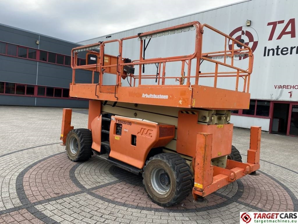 JLG 4394RT Diesel 4x4 Scissor Work Lift 1511cm - Plataforma de Tijera/ Plataforma de tesoura: foto 4 JLG 4394RT Diesel 4x4 Scissor Work Lift 1511cm - Plataforma de Tijera/ Plataforma de tesoura: foto 4
