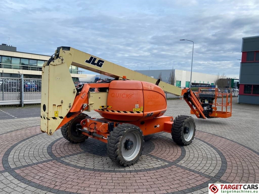 JLG 600AJ Articulated 4x4 Diesel Boom Work Lift 2047cm - Plataforma articulada: foto 3 JLG 600AJ Articulated 4x4 Diesel Boom Work Lift 2047cm - Plataforma articulada: foto 3