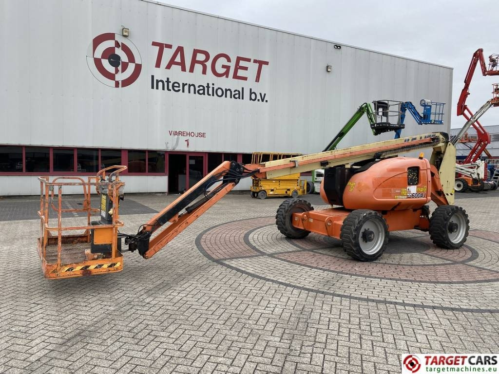 JLG 600AJ Articulated 4x4 Diesel Boom Work Lift 2047cm - Plataforma articulada: foto 1 JLG 600AJ Articulated 4x4 Diesel Boom Work Lift 2047cm - Plataforma articulada: foto 1