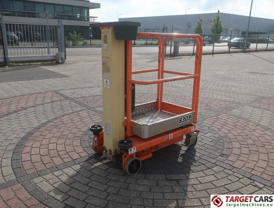 JLG Power Tower Nano 830P Vertical Lift 450cm - Plataforma aérea: foto 3 JLG Power Tower Nano 830P Vertical Lift 450cm - Plataforma aérea: foto 3