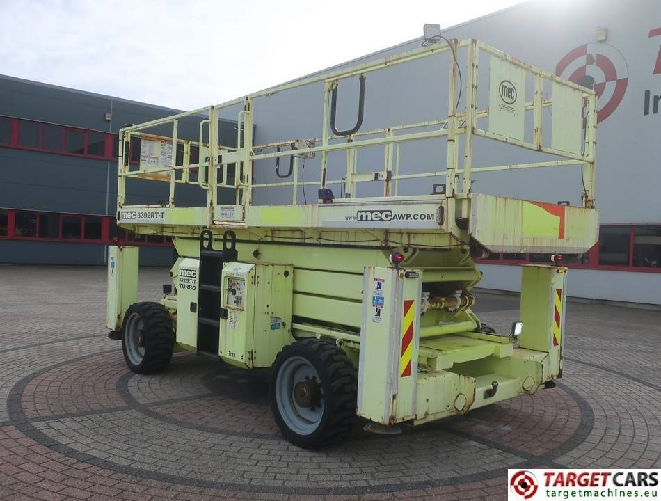 MEC 3392RT-T Diesel 4x4 Scissor Work Lift 1200cm - Plataforma de Tijera/ Plataforma de tesoura: foto 4 MEC 3392RT-T Diesel 4x4 Scissor Work Lift 1200cm - Plataforma de Tijera/ Plataforma de tesoura: foto 4