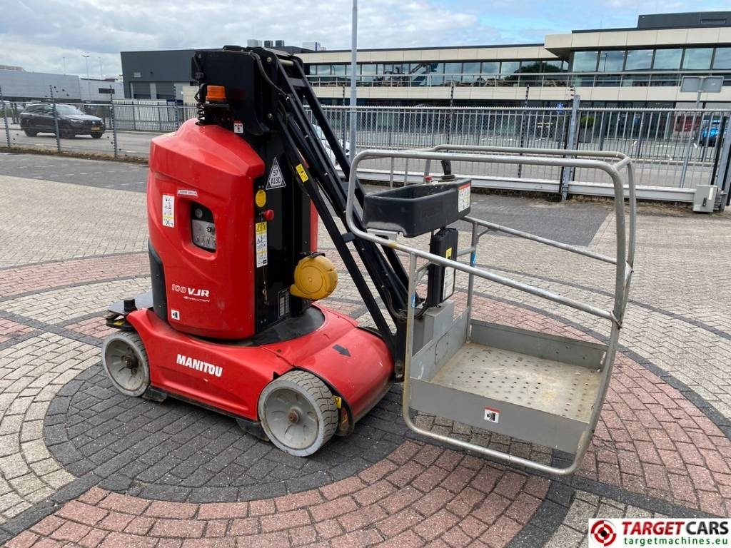 Manitou 100VJR Evolution Vertical Mast Work Lift 990cm - Plataforma de mastro vertical: foto 3 Manitou 100VJR Evolution Vertical Mast Work Lift 990cm - Plataforma de mastro vertical: foto 3