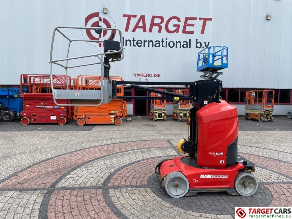 Manitou 100VJR Evolution Vertical Mast Work Lift 990cm - Plataforma de mastro vertical: foto 4 Manitou 100VJR Evolution Vertical Mast Work Lift 990cm - Plataforma de mastro vertical: foto 4