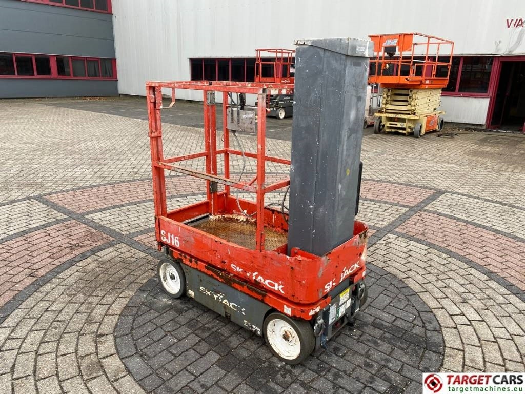 SkyJack SJ16 Electric Vertical Mast Work Lift 675cm - Plataforma de mastro vertical: foto 4 SkyJack SJ16 Electric Vertical Mast Work Lift 675cm - Plataforma de mastro vertical: foto 4