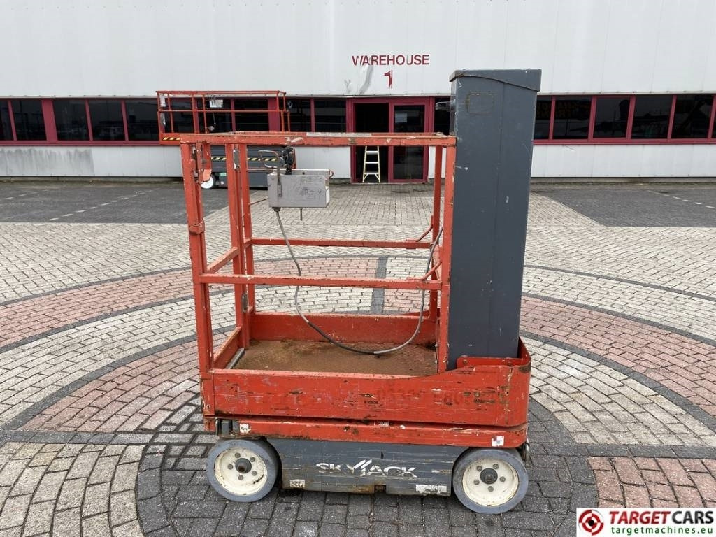 SkyJack SJ16 Electric Vertical Mast Work Lift 675cm - Plataforma aérea: foto 5 SkyJack SJ16 Electric Vertical Mast Work Lift 675cm - Plataforma aérea: foto 5