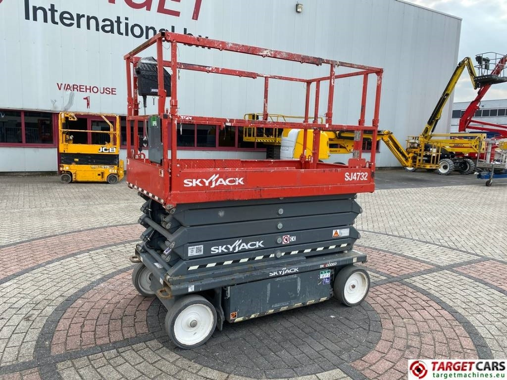 SkyJack SJ4732 Electric 4732 Scissor Work Lift 1165cm - Plataforma de Tijera/ Plataforma de tesoura: foto 1 SkyJack SJ4732 Electric 4732 Scissor Work Lift 1165cm - Plataforma de Tijera/ Plataforma de tesoura: foto 1