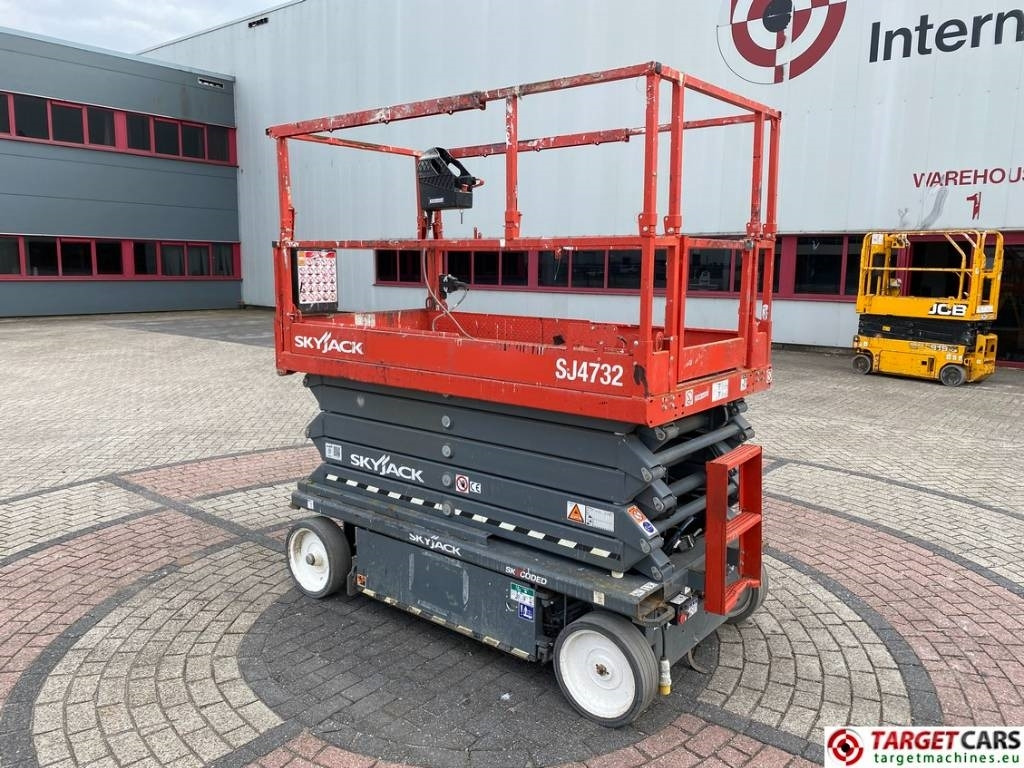SkyJack SJ4732 Electric 4732 Scissor Work Lift 1165cm - Plataforma de Tijera/ Plataforma de tesoura: foto 4 SkyJack SJ4732 Electric 4732 Scissor Work Lift 1165cm - Plataforma de Tijera/ Plataforma de tesoura: foto 4