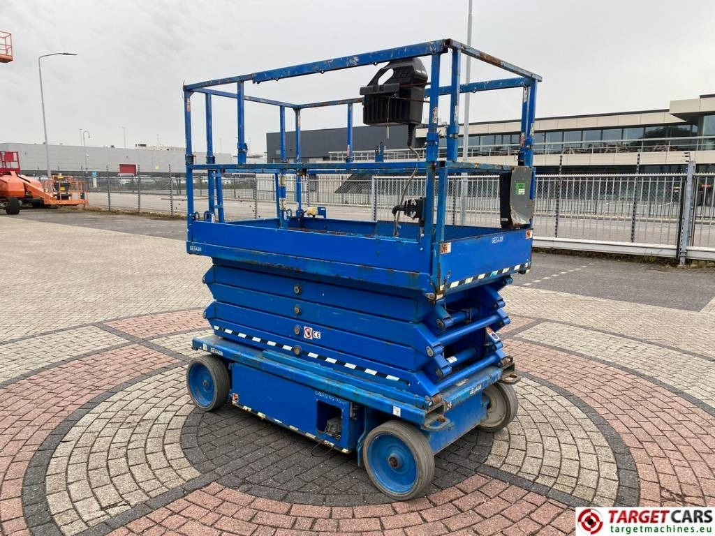 SkyJack SJ4732 Electric 4732 Scissor Work Lift 1165cm - Plataforma de Tijera/ Plataforma de tesoura: foto 2 SkyJack SJ4732 Electric 4732 Scissor Work Lift 1165cm - Plataforma de Tijera/ Plataforma de tesoura: foto 2