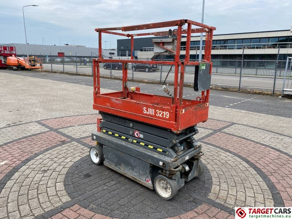 SkyJack SJIII-3219 Electric 3219 Scissor Work Lift 780cm - Plataforma de Tijera/ Plataforma de tesoura: foto 2 SkyJack SJIII-3219 Electric 3219 Scissor Work Lift 780cm - Plataforma de Tijera/ Plataforma de tesoura: foto 2