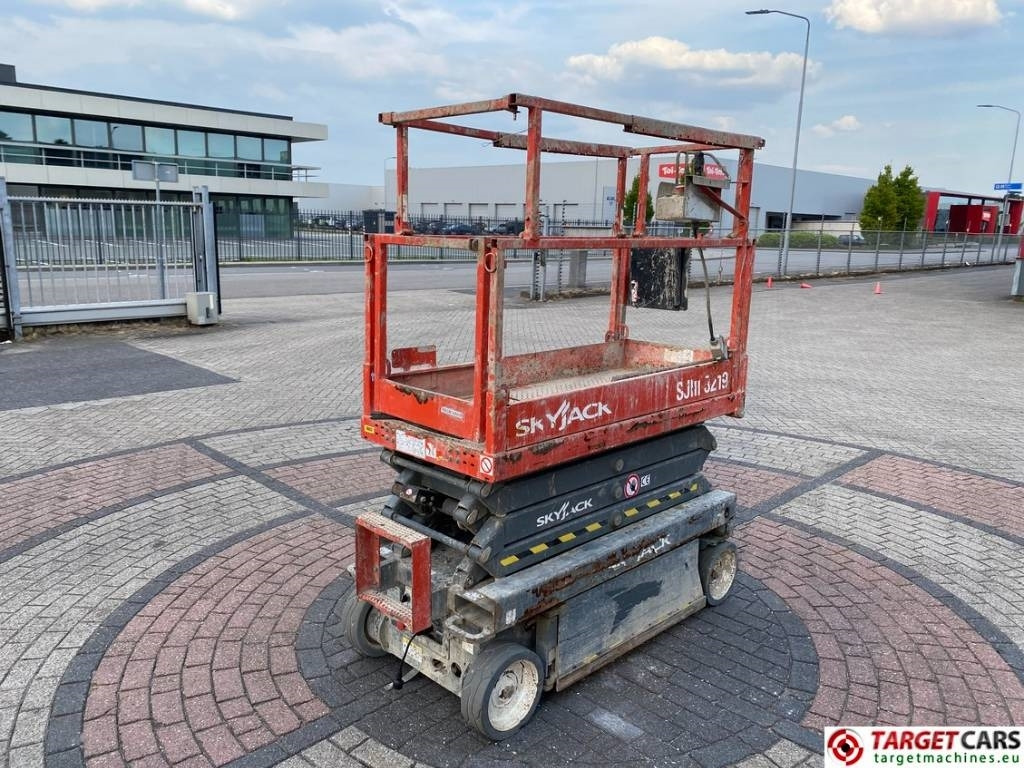 SkyJack SJIII-3219 Electric 3219 Scissor Work Lift 780cm - Plataforma de Tijera/ Plataforma de tesoura: foto 3 SkyJack SJIII-3219 Electric 3219 Scissor Work Lift 780cm - Plataforma de Tijera/ Plataforma de tesoura: foto 3