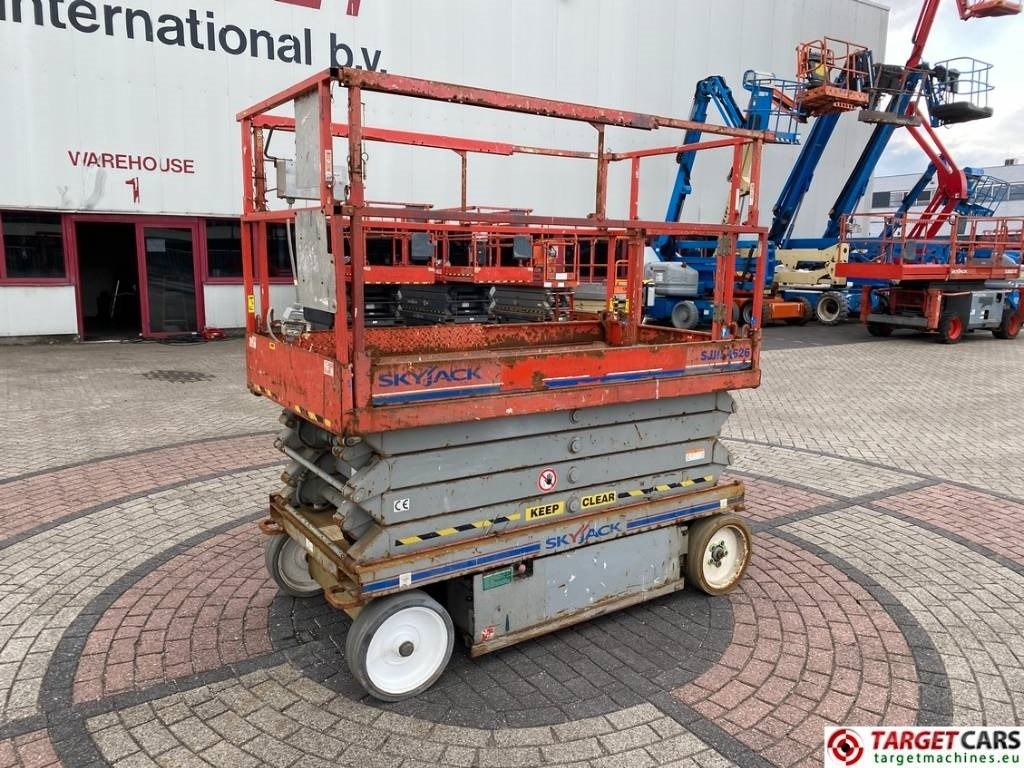 SkyJack SJIII-4626 Electric Scissor 4626 Work Lift 990cm - Plataforma de Tijera/ Plataforma de tesoura: foto 1 SkyJack SJIII-4626 Electric Scissor 4626 Work Lift 990cm - Plataforma de Tijera/ Plataforma de tesoura: foto 1