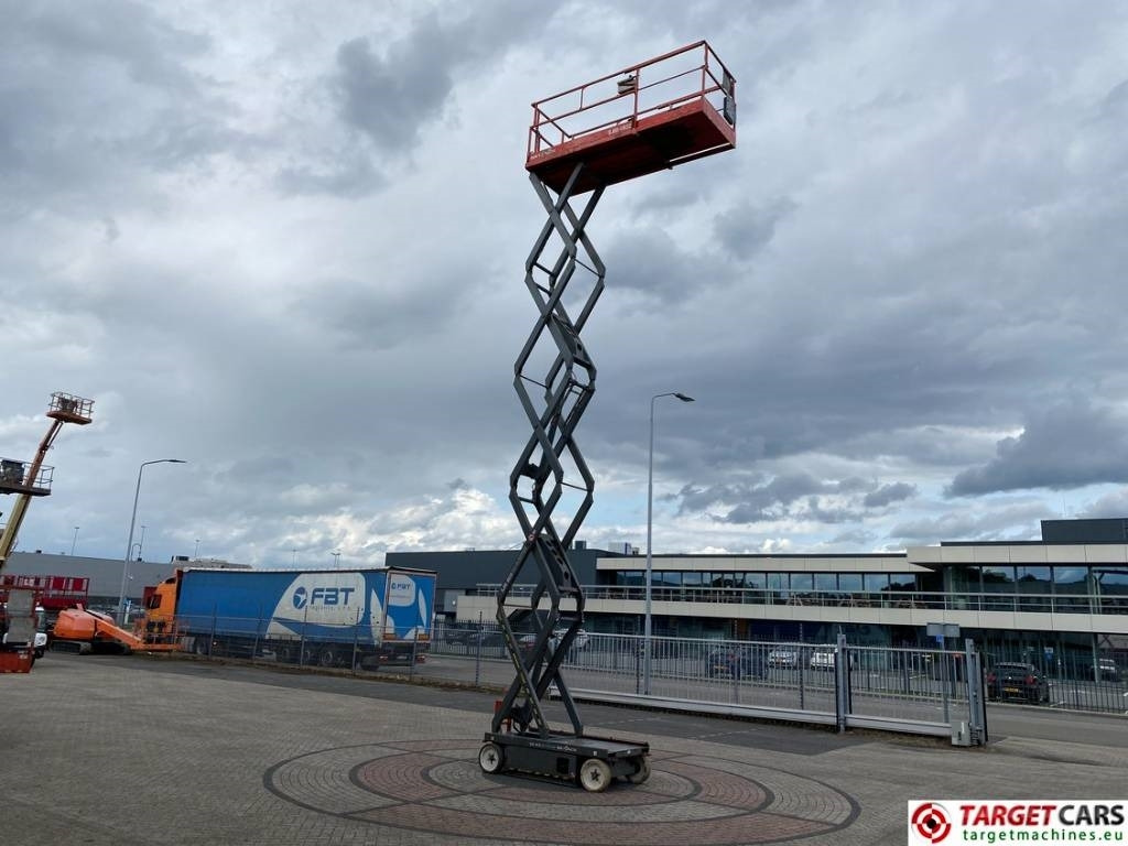 Locação financeira de SkyJack SJIII-4632 Electric 4632 Scissor Work Lift 1170cm  SkyJack SJIII-4632 Electric 4632 Scissor Work Lift 1170cm: foto 7