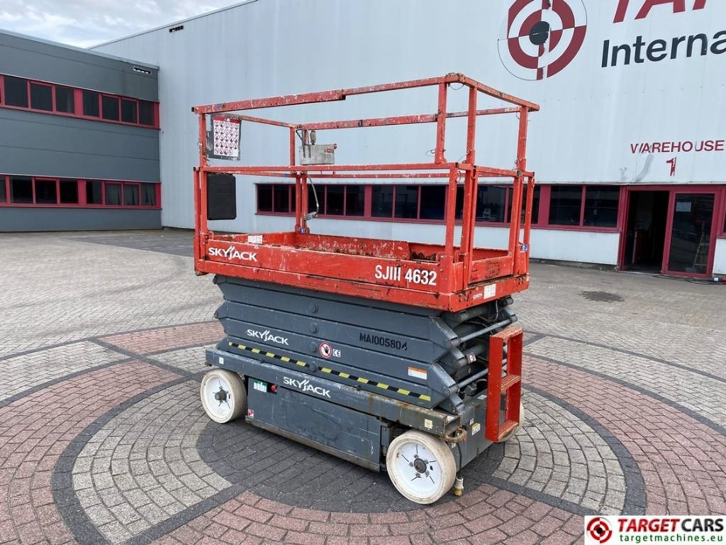 SkyJack SJIII-4632 Electric 4632 Scissor Work Lift 1170cm - Plataforma de Tijera/ Plataforma de tesoura: foto 4 SkyJack SJIII-4632 Electric 4632 Scissor Work Lift 1170cm - Plataforma de Tijera/ Plataforma de tesoura: foto 4