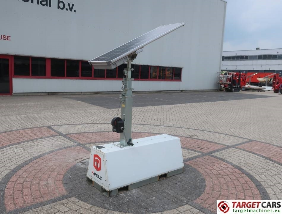 Trime X-Polar Solar Panel 50W Led Tower Light - Torre de iluminação: foto 1 Trime X-Polar Solar Panel 50W Led Tower Light - Torre de iluminação: foto 1