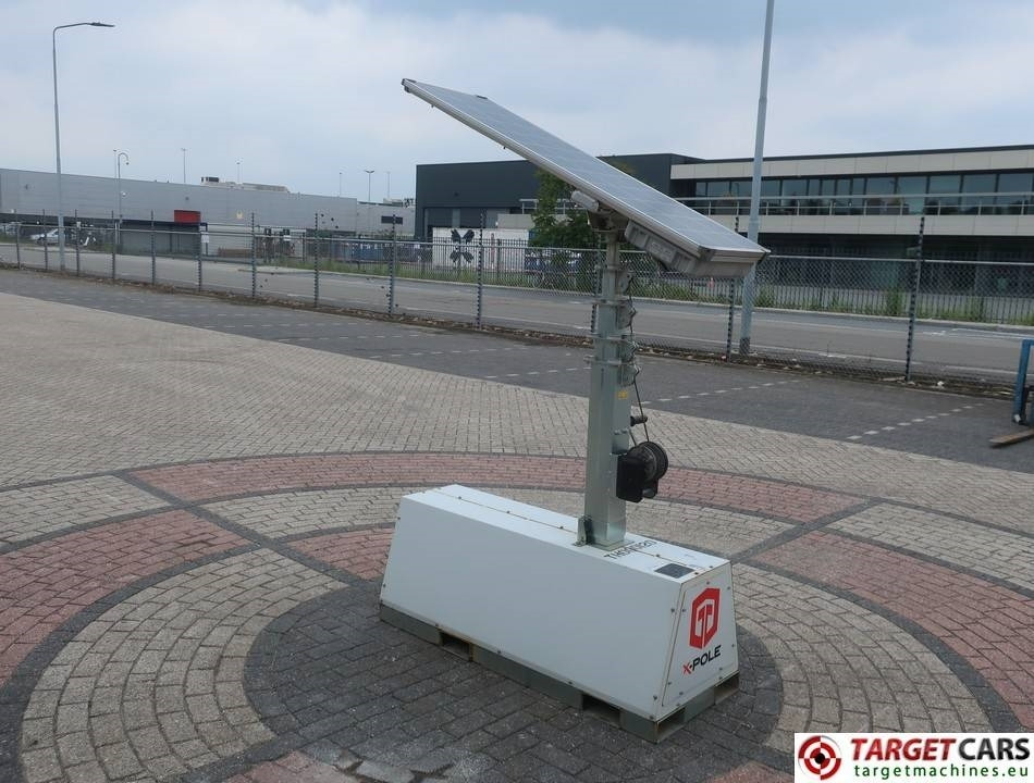Trime X-Pole 2x25W Led Solar Tower Light - Torre de iluminação: foto 2 Trime X-Pole 2x25W Led Solar Tower Light - Torre de iluminação: foto 2