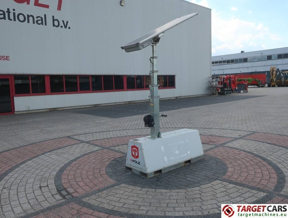 Trime X-Pole Led Solar Tower Light 2x25W - Torre de iluminação: foto 1 Trime X-Pole Led Solar Tower Light 2x25W - Torre de iluminação: foto 1