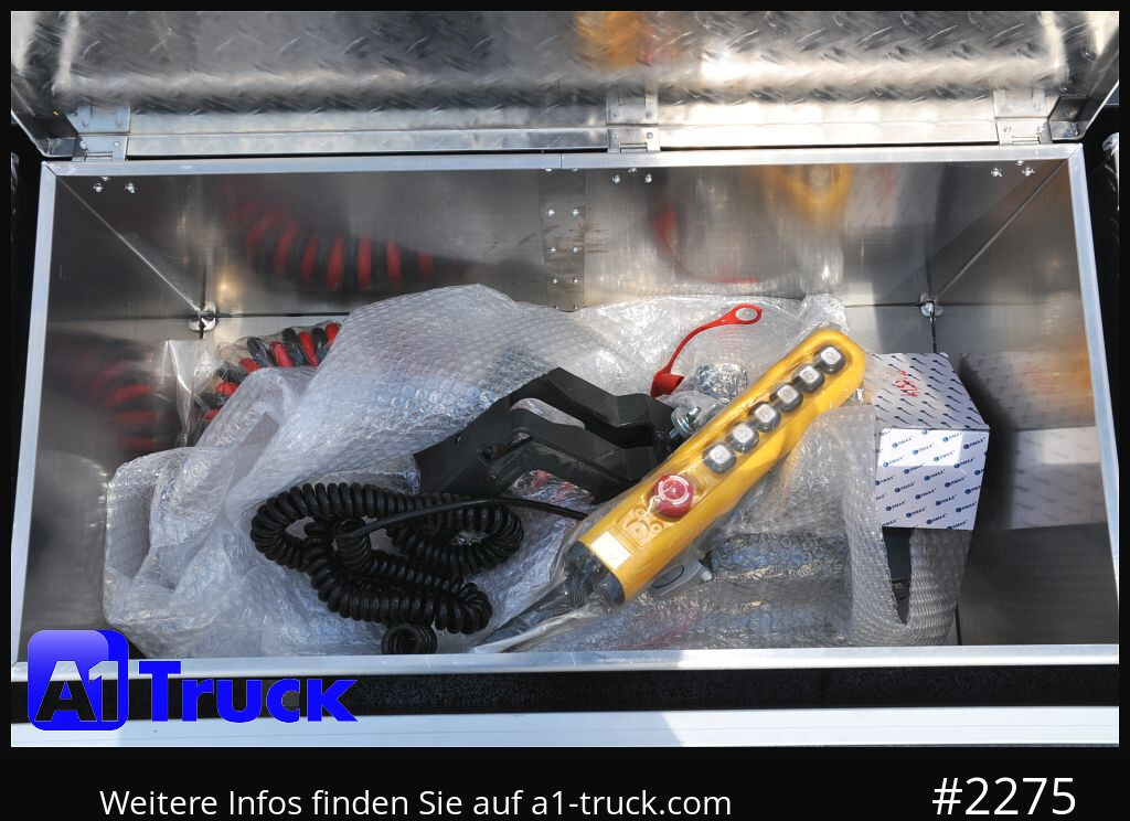 GOLDHOFER STN-L3 Stepstar Trafideck 2 teilig Rampe, - Semi-reboque baixa: foto 2 GOLDHOFER STN-L3 Stepstar Trafideck 2 teilig Rampe, - Semi-reboque baixa: foto 2
