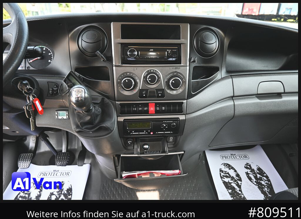IVECO Daily 50C17 SZM, Klima, Tempomat, Schlafplatz - Carrinha de lona: foto 4 IVECO Daily 50C17 SZM, Klima, Tempomat, Schlafplatz - Carrinha de lona: foto 4