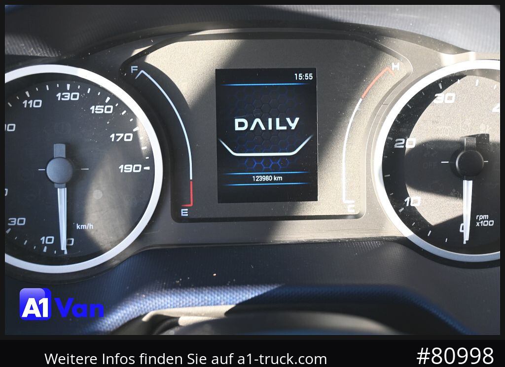 IVECO Daily 72C18 A8V Pritsche/Plane, Tempomat, AHK, Klima - Carrinha de lona: foto 5 IVECO Daily 72C18 A8V Pritsche/Plane, Tempomat, AHK, Klima - Carrinha de lona: foto 5