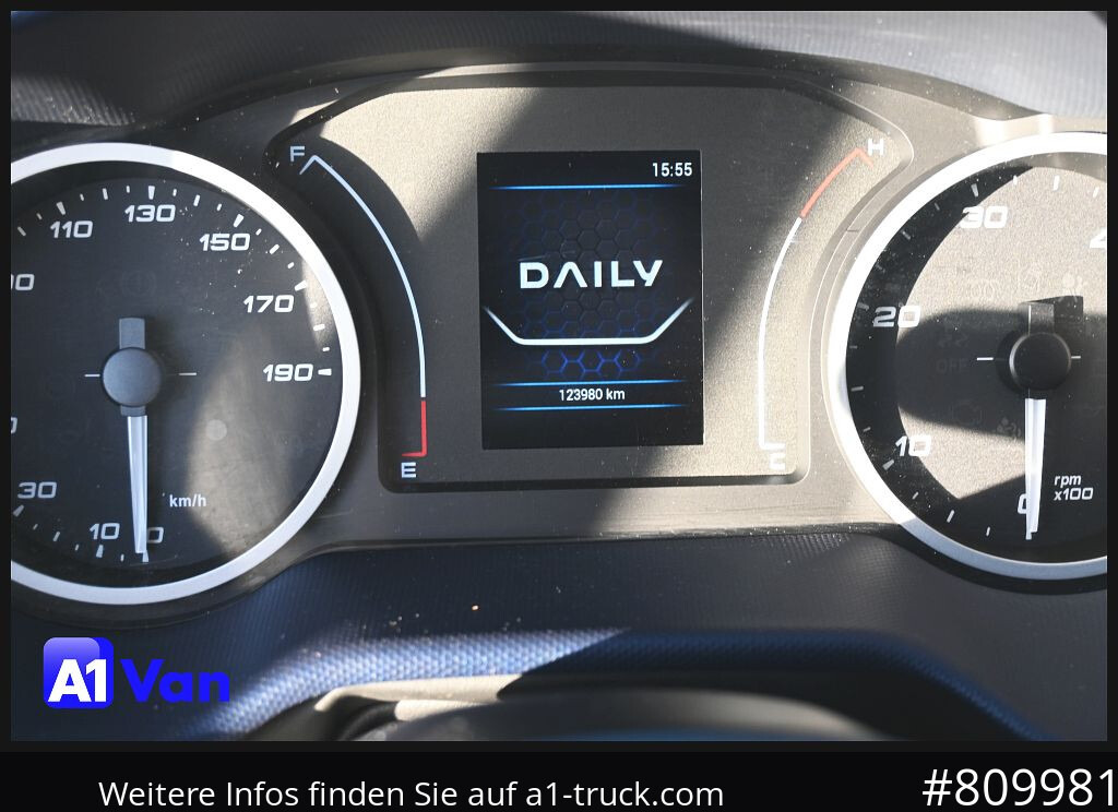 IVECO Daily 72C18 A8V Pritsche/Plane, Tempomat, AHK, Klima - Carrinha de caixa aberta: foto 5 IVECO Daily 72C18 A8V Pritsche/Plane, Tempomat, AHK, Klima - Carrinha de caixa aberta: foto 5