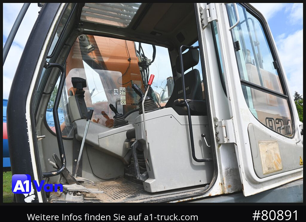 Escavadora de rastos LIEBHERR 924 Compact, Kettenbagger: foto 12