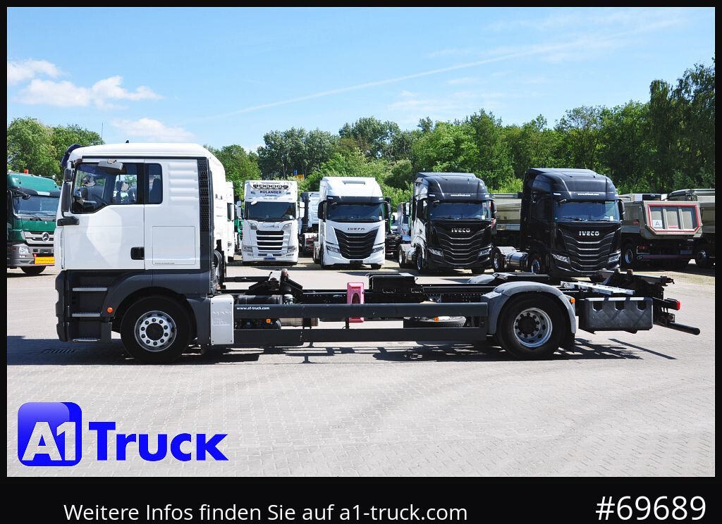 Camião transportador de contêineres/ Caixa móvel MAN TGA 18,360, BDF, 7,45, 5 Sitzer, 190 tkm: foto 12