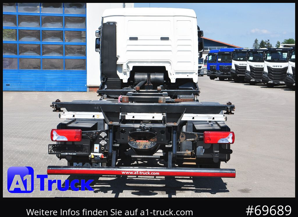 Camião transportador de contêineres/ Caixa móvel MAN TGA 18,360, BDF, 7,45, 5 Sitzer, 190 tkm: foto 10